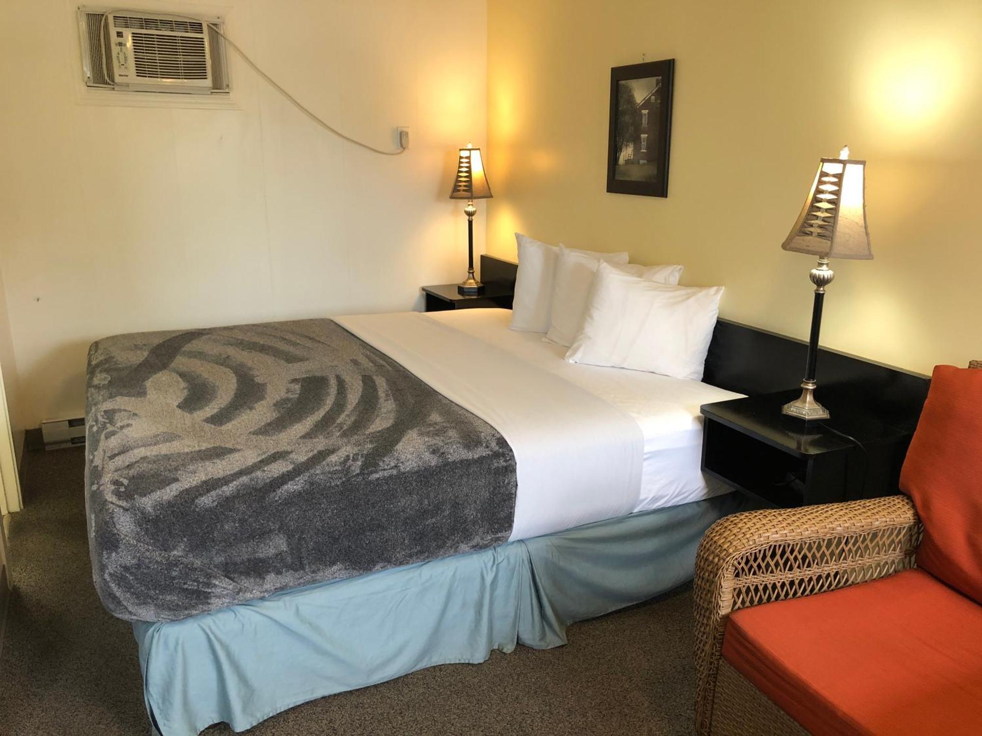 Creston Valley Motel Eksteriør bilde