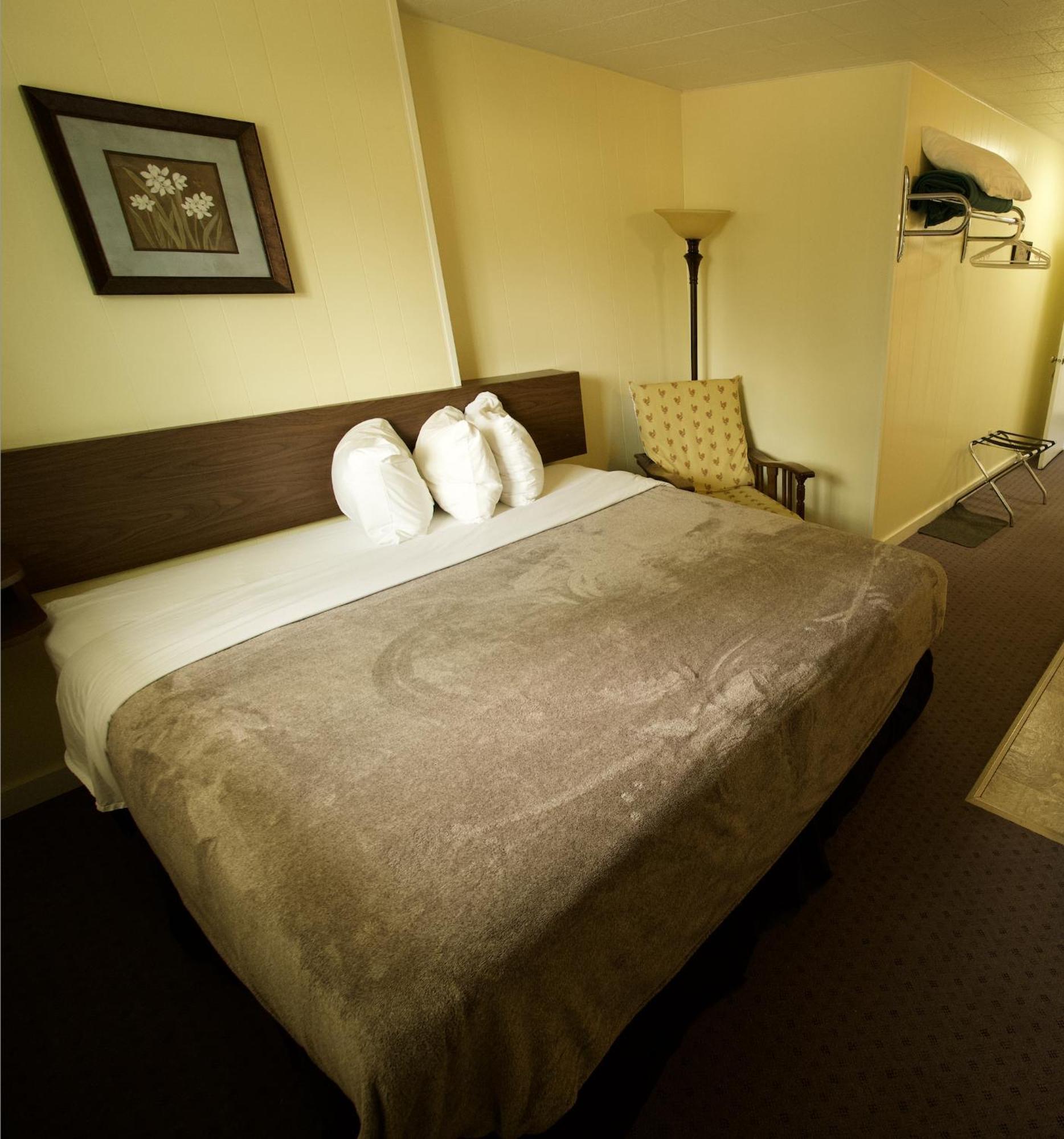 Creston Valley Motel Eksteriør bilde