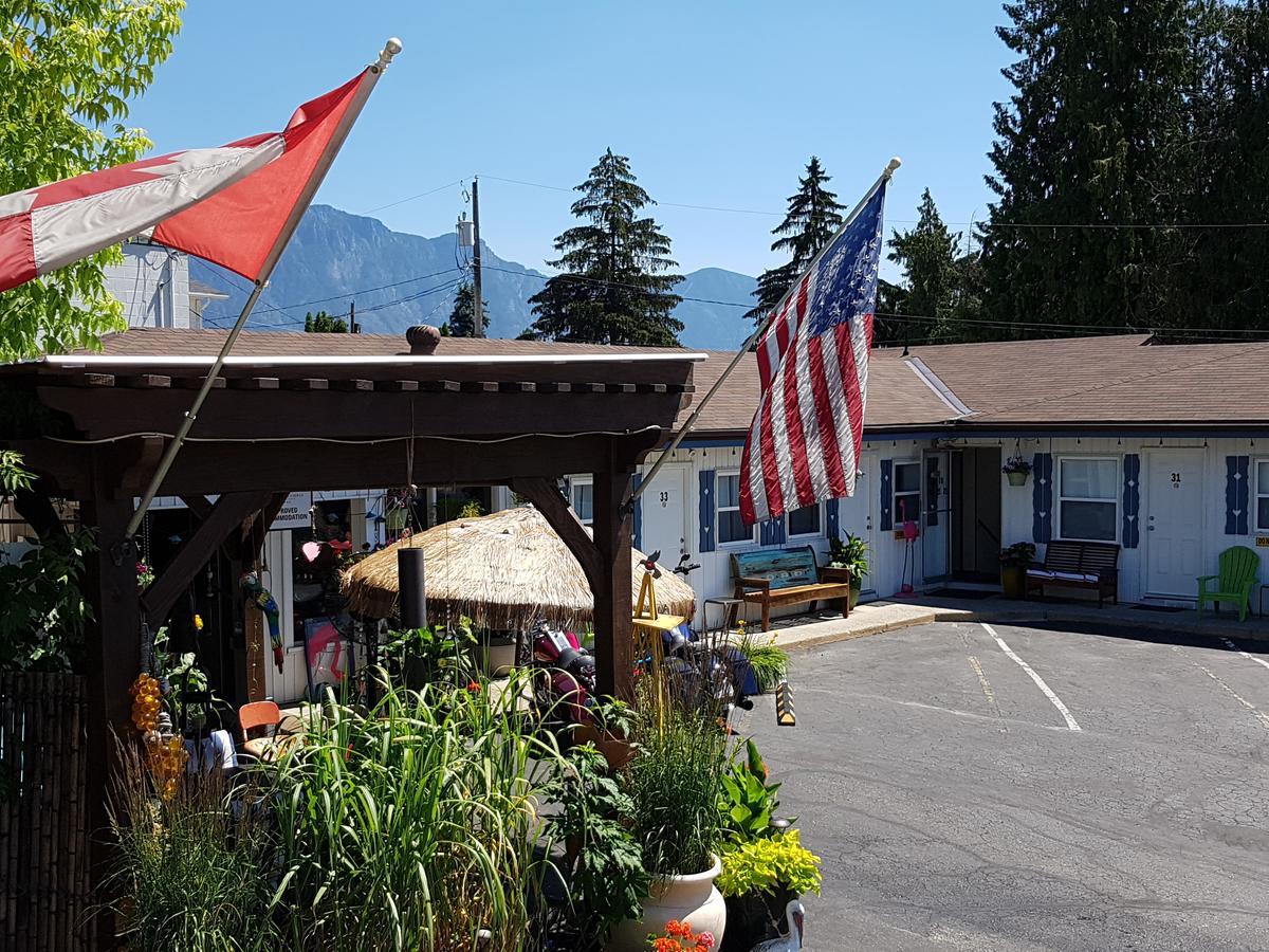 Creston Valley Motel Eksteriør bilde